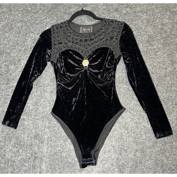Vintage 80s/90s Pati-Pat Paris Black Velvet Bodysuit – Crochet  & Medallion - Picture 1 of 11